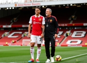 关于夏窗逆转！曼联抢下阿森纳目标射手，球员罢训+师徒情的信息