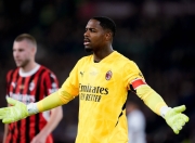 一日意甲动向：皇马老名宿毛遂自荐米兰，国米在年末仍排在第一名的简单介绍