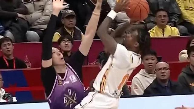 黑马逆袭晋级，惊艳全场观众的简单介绍