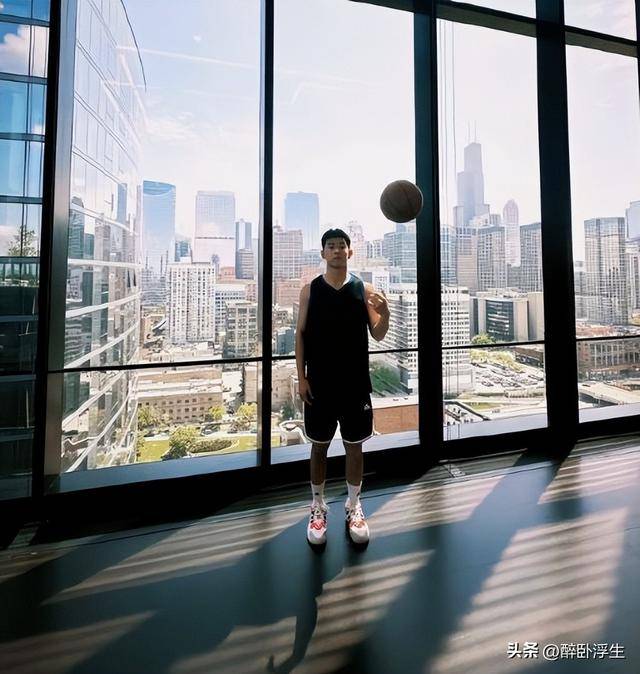 NBA选秀落选！媒体人：林葳的NBL潜在下家有凤凰、子弹和坎斯大班